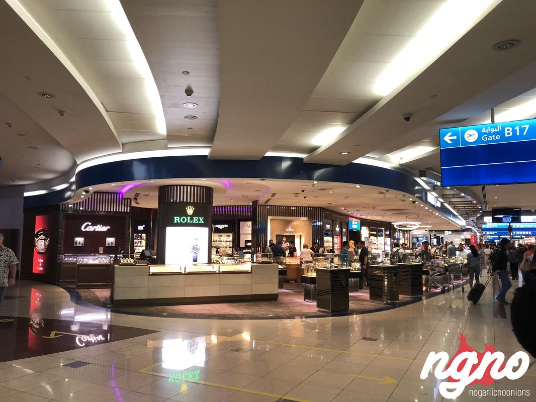 dubai-airport-terminal3-emirates-nogarlicnoonions-2412018-04-29-06-38-43