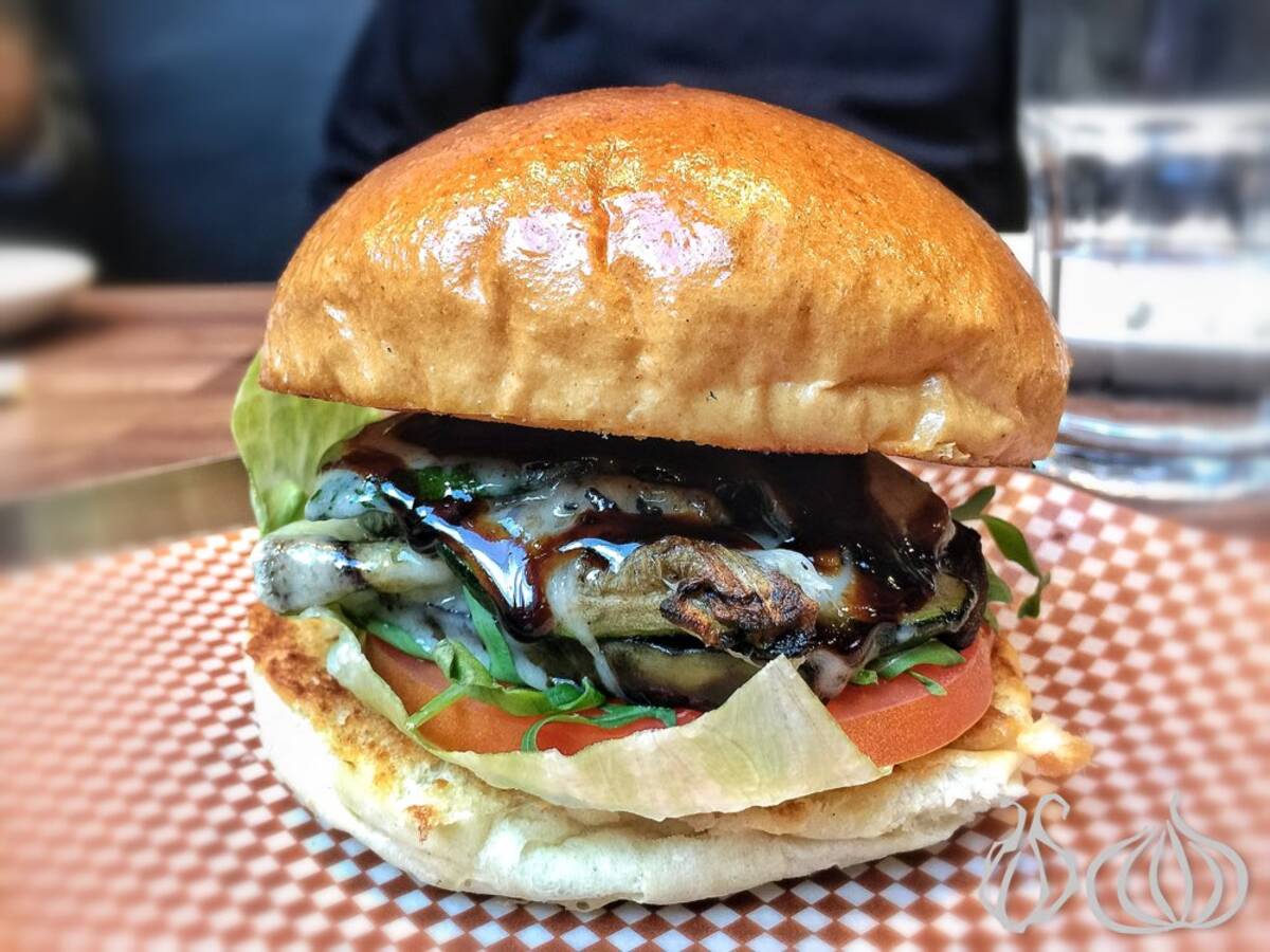 brgr-co-king-road-london-opening372014-12-03-02-14-24