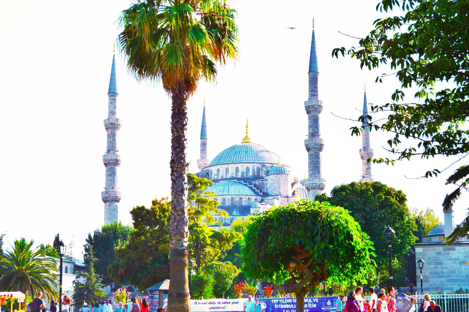 the-ultimate-one-week-istanbul-itinerary-and-guide-sultanahmet-square-istanbul-turkey-0471361001500722845