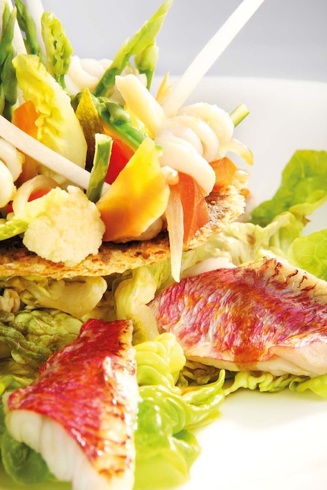 Fine Tarte Croustillante de Rougets et Calamars