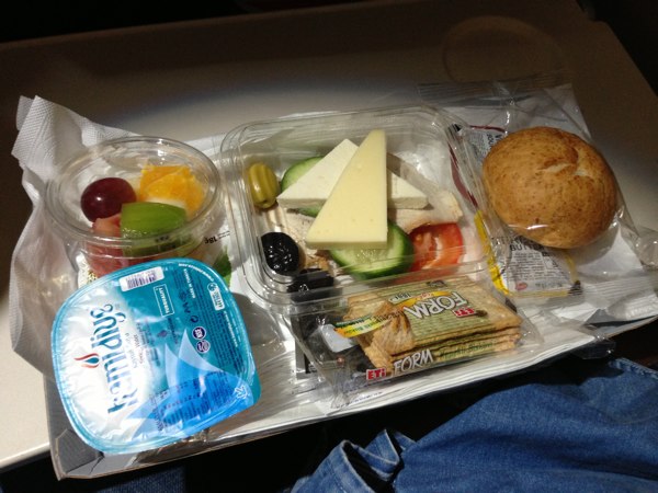 Turkish_Airlines_Review_Istanbul_Ataturk7