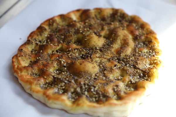 Mankoiche_Beirut_Tour_NoGarlicNoOnions_Ghalayini_Hamra36