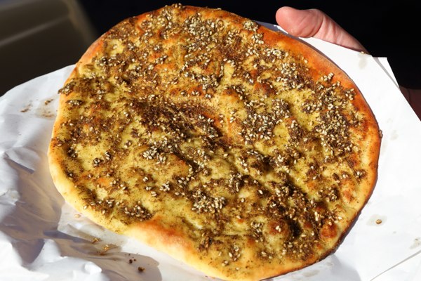 Mankoiche_Beirut_Tour_NoGarlicNoOnions_Snack_NaGeo_Gemmayze32