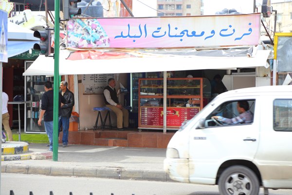 Mankouche_Beirut_Tour_NoGarlicNoOnions_Al_Balad_Cola2
