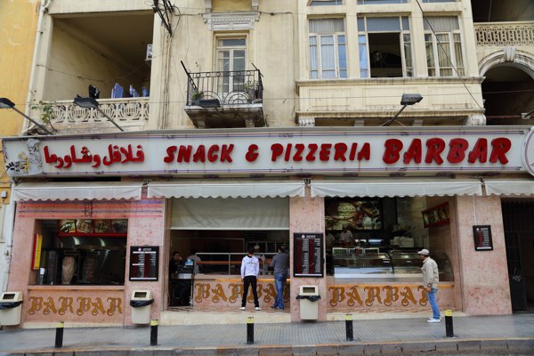 Mankouche_Beirut_Tour_NoGarlicNoOnions_Barbar_Spears4