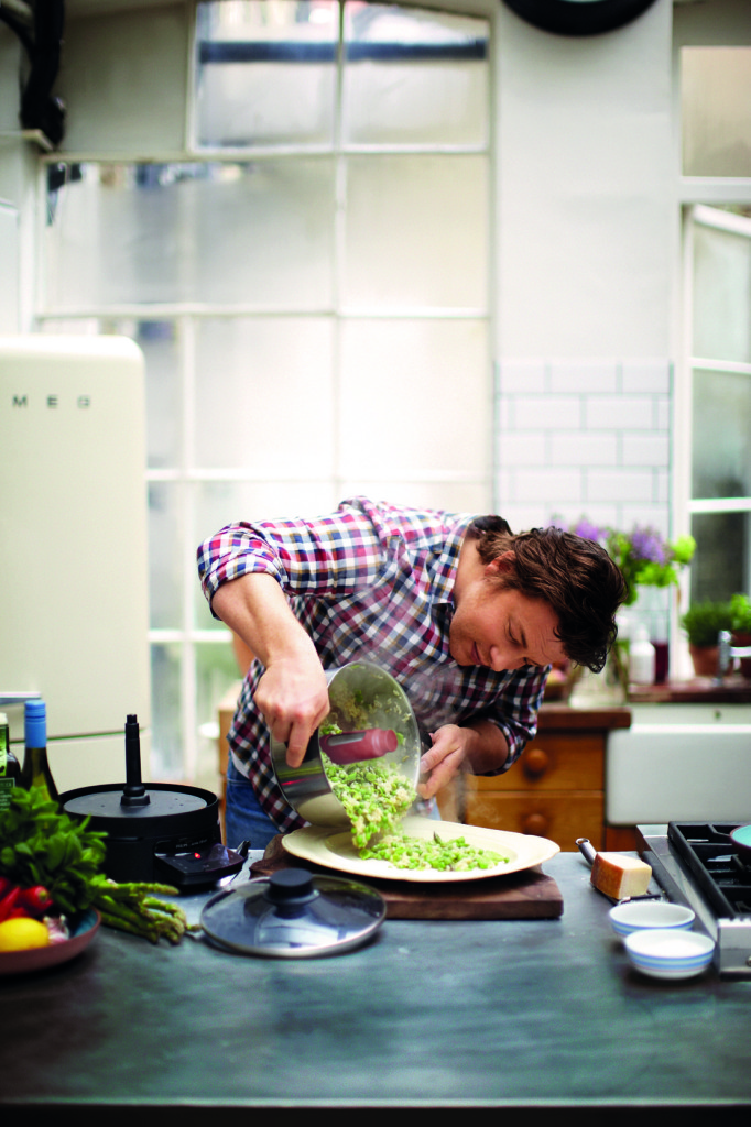 Jamie Oliver using HomeCooker