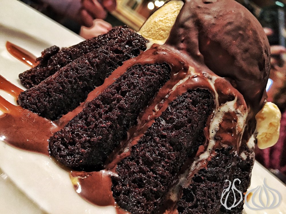 chocolate-molten-cake-dessert-chilis42016-02-23-03-36-56