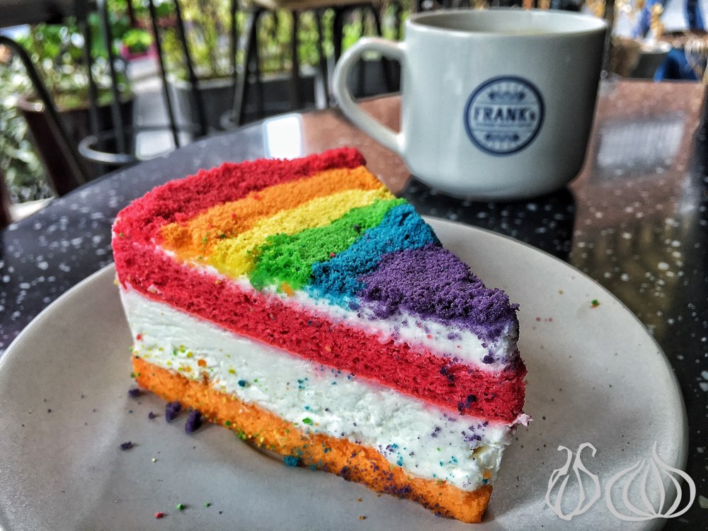 franks-rainbow-cake-seoul-korea162016-04-28-01-17-55