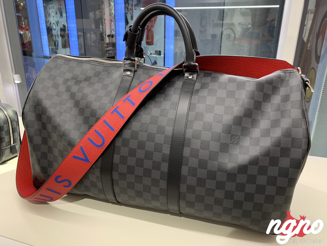 LOUIS VUITTON CHARLES DE GAULLE T2E in the airport, one of the few
