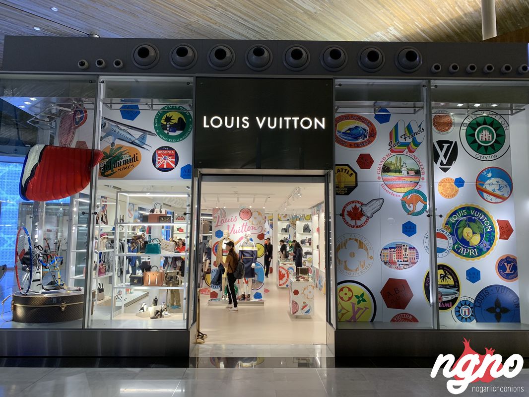 Opening of the 1st Louis Vuitton store in Paris-Charles de Gaulle! ::  NoGarlicNoOnions: Restaurant, Food, and Travel Stories/Reviews - Lebanon