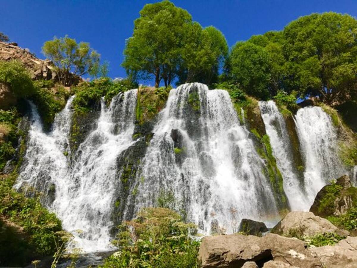 4-shaki-waterfall2019-07-23-04-57-17