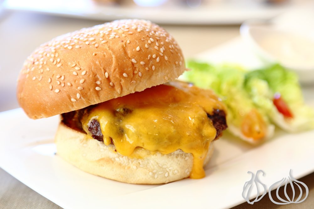 best-burgers-lebanon-nogarlicnoonions222014-10-26-09-42-24
