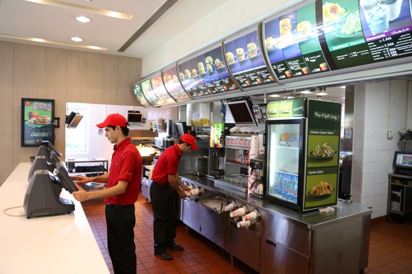 McDonalds_Lebanon_Kitchen25